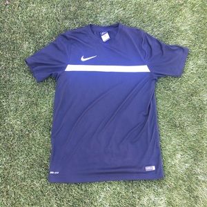 Nike soccer tee